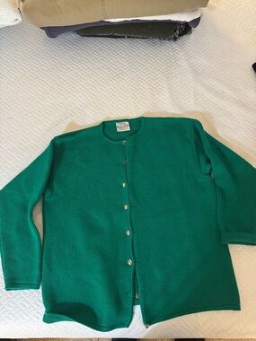 Green Button-Front Crewneck Cardigan Sweater